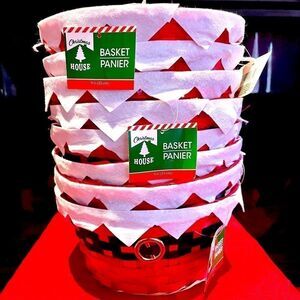 8 SANTA BASKETS 8.5”x4” NWT